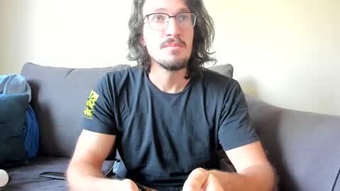 Lydong online show from March 30, 2026, 6:42 pm