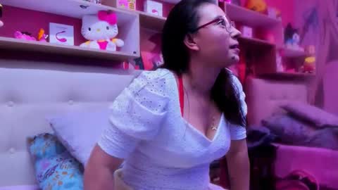 Snapshot of chakalita_hh chatting on May 26, 2026, 4:03 pm chakalita_hh online show from May 26, 2026, 4:03 pm