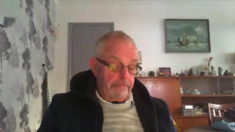 Snapshot of champers37 chatting on January 12, 2025, 10:23 am Champers online show from January 12, 2025, 10:23 am