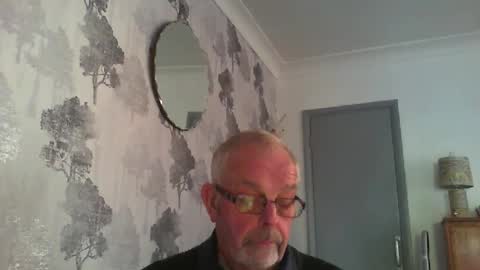 Snapshot of champers37 chatting on January 25, 2025, 1:41 pm Champers online show from January 25, 2025, 1:41 pm
