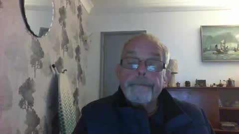 Snapshot of champers37 chatting on January 5, 2026, 5:27 pm Champers online show from January 5, 2026, 5:27 pm