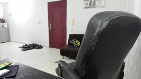 Snapshot of chandler_kenji chatting on October 16, 2025, 1:17 am Kenji online show from October 16, 2025, 1:17 am