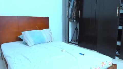 Snapshot of chandler_kenji chatting on February 10, 2026, 10:19 am Kenji online show from February 10, 2026, 10:19 am