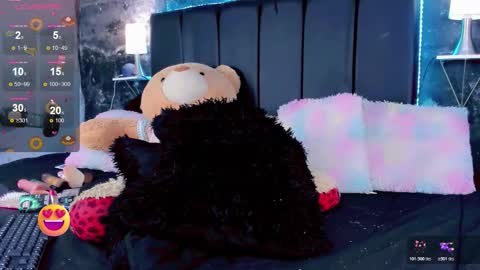 pamela online show from November 10, 2025, 2:54 am