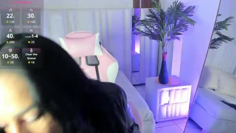 CHANEL online show from May 10, 2026, 4:06 am