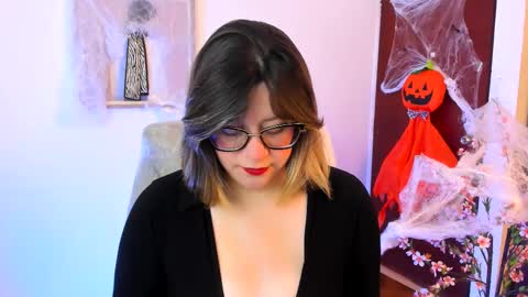 chanell online show from October 13, 2025, 1:00 pm