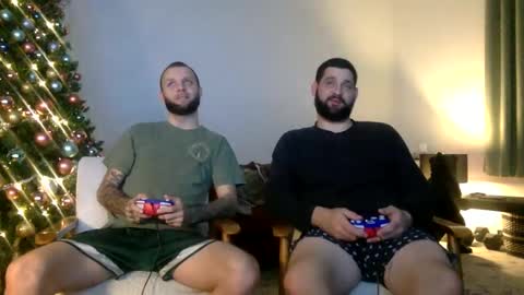 Snapshot of change340 chatting on December 3, 2024, 12:02 am TATS AND TANNED online show from December 3, 2024, 12:02 am