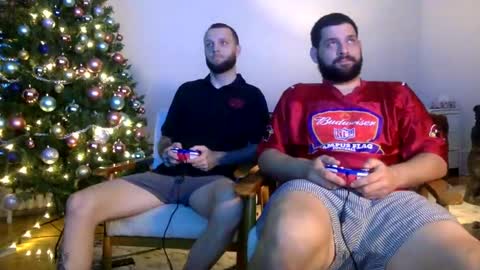 Snapshot of change340 chatting on December 5, 2024, 5:15 am TATS AND TANNED online show from December 5, 2024, 5:15 am