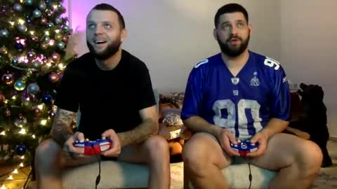 Snapshot of change340 chatting on December 12, 2024, 1:32 am TATS AND TANNED online show from December 12, 2024, 1:32 am