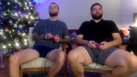 Snapshot of change340 chatting on December 19, 2024, 1:50 am TATS AND TANNED online show from December 19, 2024, 1:50 am