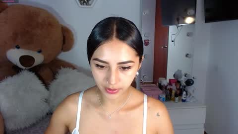 Isabella online show from December 19, 2024, 5:29 pm