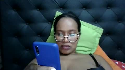 Snapshot of chantal99 chatting on January 5, 2026, 7:17 pm chantal99 online show from January 5, 2026, 7:17 pm