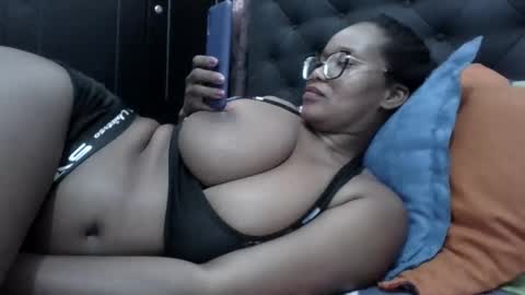 Snapshot of chantal99 chatting on January 7, 2026, 3:36 pm chantal99 online show from January 7, 2026, 3:36 pm