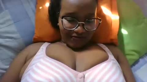 Snapshot of chantal99 chatting on January 18, 2026, 4:55 pm chantal99 online show from January 18, 2026, 4:55 pm