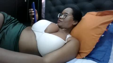 Snapshot of chantal99 chatting on February 11, 2026, 4:23 pm chantal99 online show from February 11, 2026, 4:23 pm