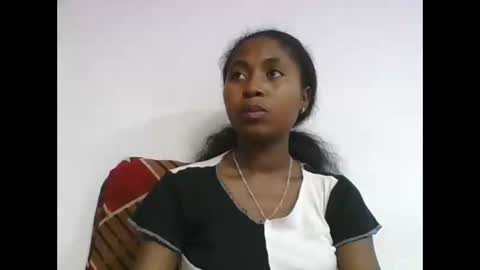 chantale483461 online show from May 11, 2026, 2:45 pm