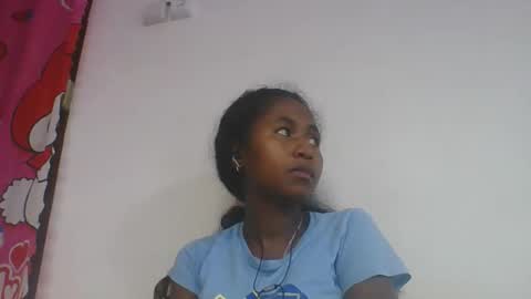 chantale483461 online show from May 20, 2026, 6:03 pm