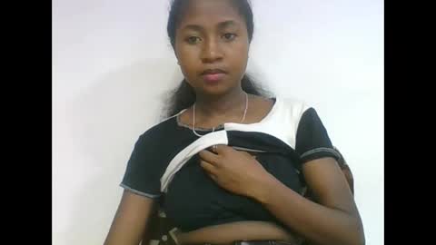 chantale483461 online show from May 28, 2026, 10:12 am