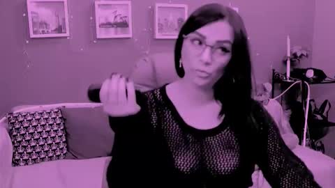 The Queen online show from March 8, 2026, 11:19 pm