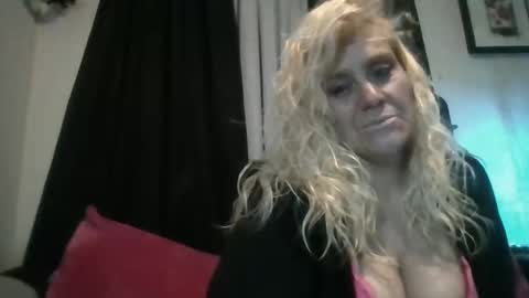 Ms. Behaving online show from October 26, 2025, 11:05 am