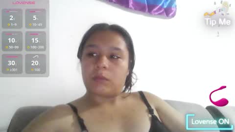 Snapshot of charis_21 chatting on February 23, 2026, 6:33 am charis 2 online show from February 23, 2026, 6:33 am