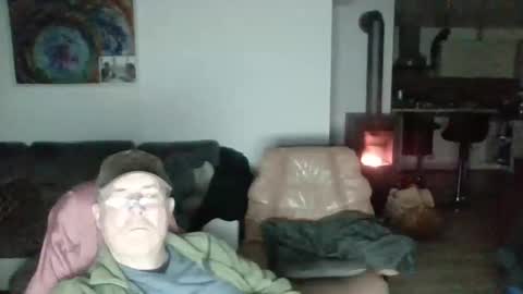 charles6064 online show from December 30, 2024, 4:40 pm