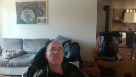 charles6064 online show from September 11, 2025, 12:38 pm