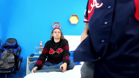 Charles y Elara online show from December 20, 2024, 3:14 am