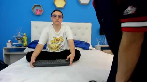 Charles y Elara online show from March 3, 2025, 7:28 pm