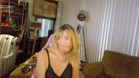 Charli online show from March 7, 2026, 10:40 pm