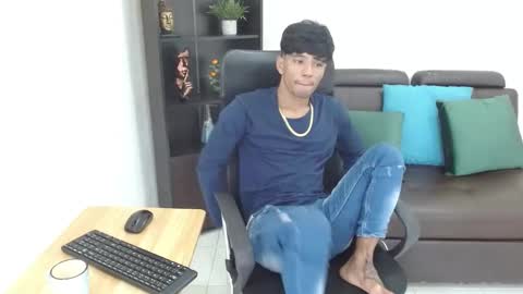 Snapshot of charlie_oconnor chatting on January 14, 2025, 4:57 am Charlie oconnor online show from January 14, 2025, 4:57 am