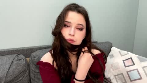 Freya online show from April 8, 2026, 5:24 pm