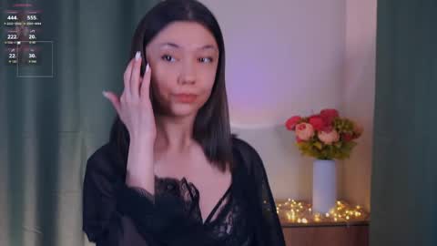 Snapshot of charlinepiker chatting on May 5, 2026, 9:56 pm Yumi online show from May 5, 2026, 9:56 pm