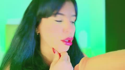 Charloott Evans online show from September 23, 2025, 2:14 am