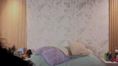Snapshot of charlote__miller chatting on July 2, 2026, 11:49 am You honey online show from July 2, 2026, 11:49 am