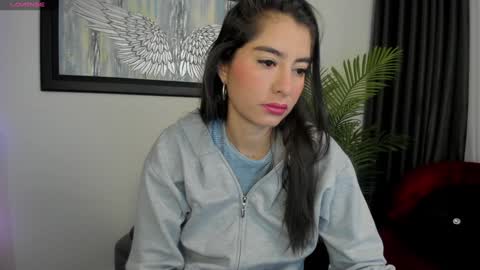 Snapshot of charlote_horny chatting on January 22, 2025, 11:56 am Charlote online show from January 22, 2025, 11:56 am