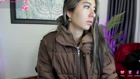Snapshot of charlote_horny chatting on February 11, 2025, 11:32 am Charlote online show from February 11, 2025, 11:32 am