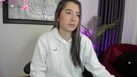 Snapshot of charlote_horny chatting on February 21, 2025, 11:55 am Charlote online show from February 21, 2025, 11:55 am