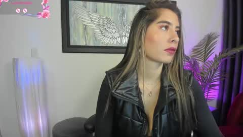 Snapshot of charlote_horny chatting on February 25, 2025, 7:25 pm Charlote online show from February 25, 2025, 7:25 pm