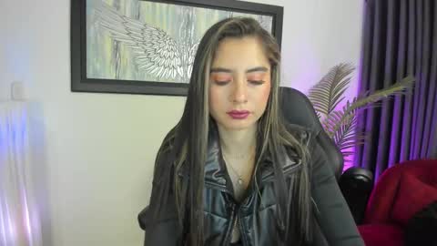 Snapshot of charlote_horny chatting on February 25, 2025, 10:39 pm Charlote online show from February 25, 2025, 10:39 pm