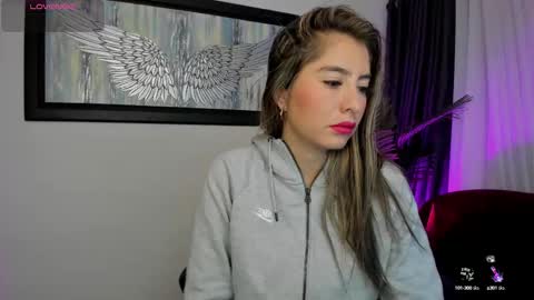 Snapshot of charlote_horny chatting on September 13, 2025, 11:32 am Charlote online show from September 13, 2025, 11:32 am