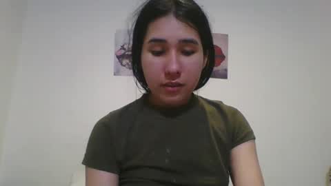 Snapshot of charlotte2852 chatting on January 23, 2025, 12:25 am karinaa independent model online show from January 23, 2025, 12:25 am