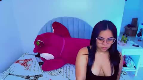 charlotte online show from December 2, 2025, 4:02 pm