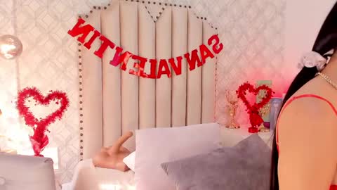   Charlotte  online show from February 14, 2025, 9:10 pm