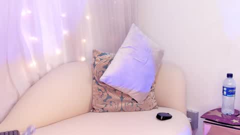   Charlotte  online show from February 21, 2025, 9:32 pm