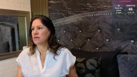 Snapshot of charlotte__g chatting on April 6, 2026, 11:22 am charlotte online show from April 6, 2026, 11:22 am