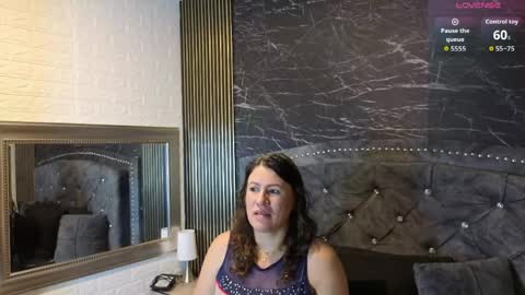 Snapshot of charlotte__g chatting on April 9, 2026, 11:04 am charlotte online show from April 9, 2026, 11:04 am