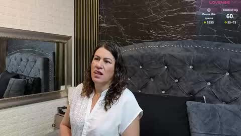 Snapshot of charlotte__g chatting on April 22, 2026, 11:12 am charlotte online show from April 22, 2026, 11:12 am