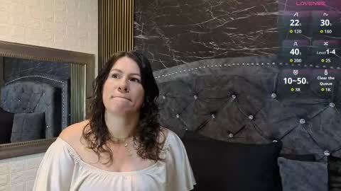 Snapshot of charlotte__g chatting on April 27, 2026, 10:46 am charlotte online show from April 27, 2026, 10:46 am