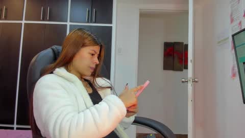 Charlotte Icee online show from November 16, 2025, 4:34 pm